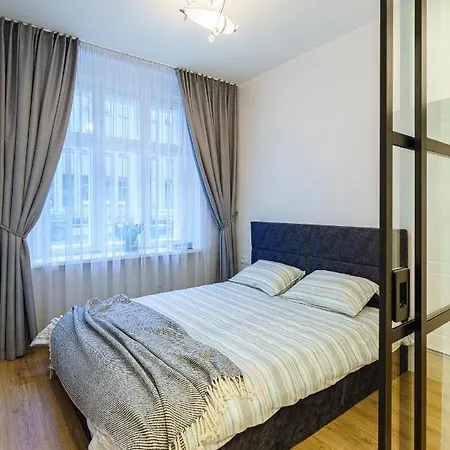 Moder Chic In Center-prime Apartment *